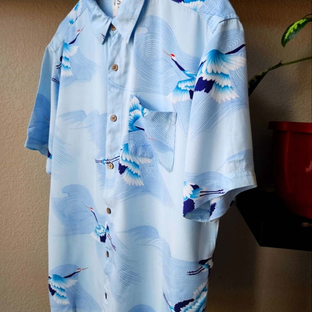 VSTR Mens casual XL powder blue button down shirt
